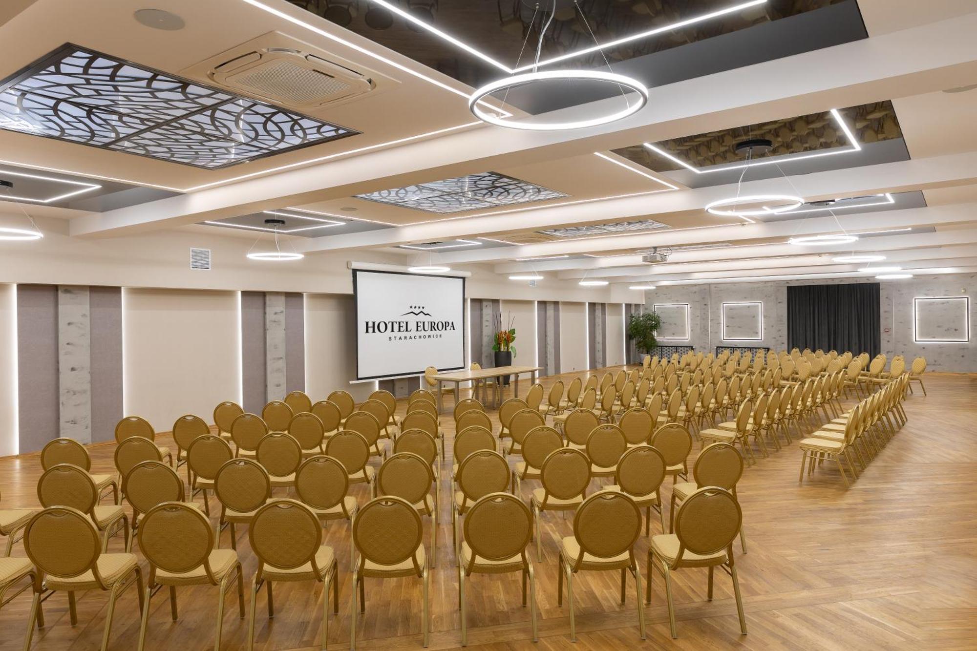 Hotel Europa Starachowice Exteriér fotografie